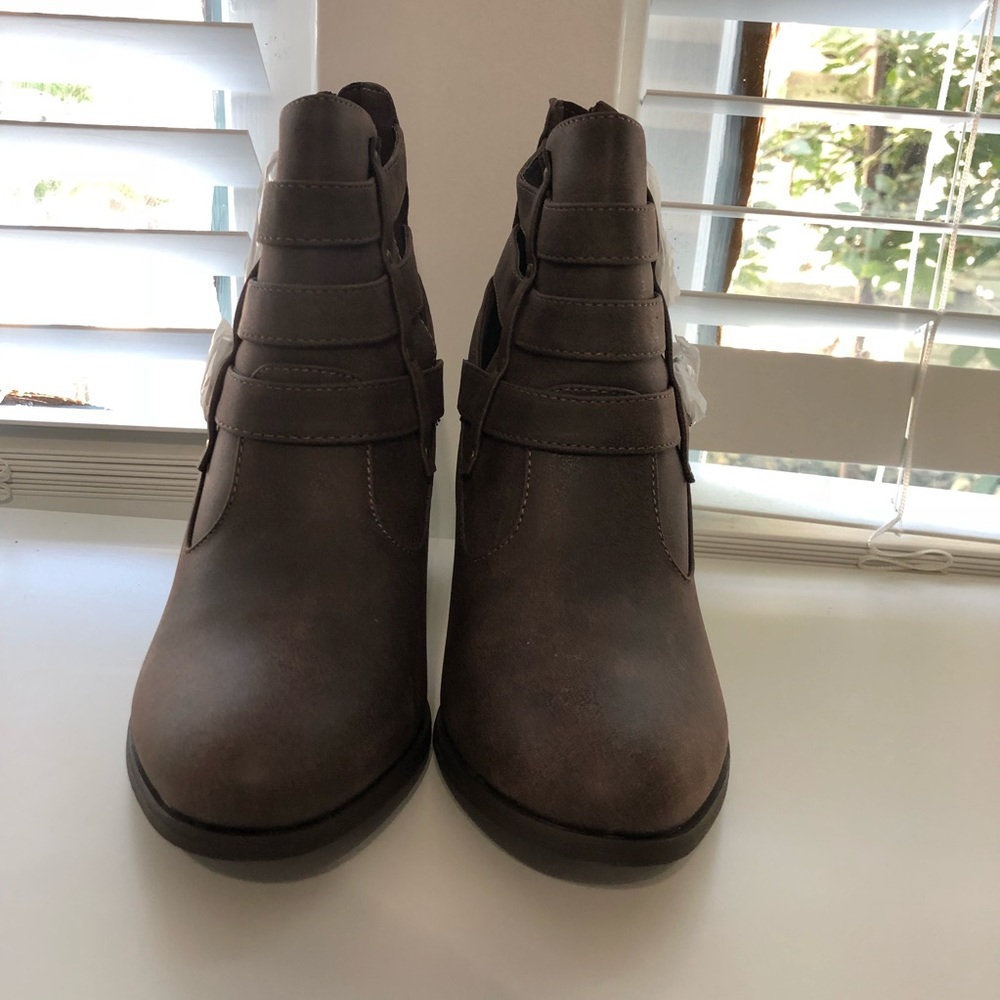 Brown Booties - Picture 2 of 5